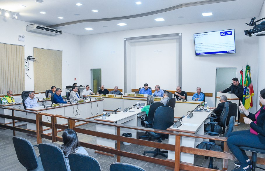  Sessão Especial presta homenagem aos envolvidos na concretização das obras no Aeroporto de Santo Ângelo.