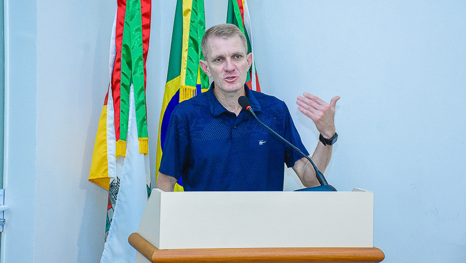 Legislativo presta homenagem ao atleta Ricardo Sobucki