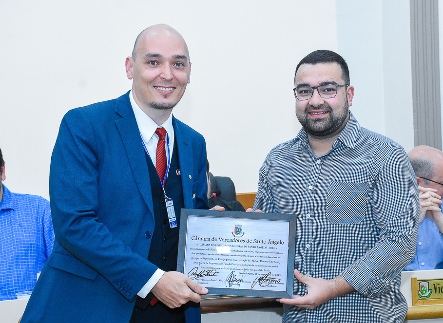  Sessão Especial presta homenagem aos envolvidos na concretização das obras no Aeroporto de Santo Ângelo.