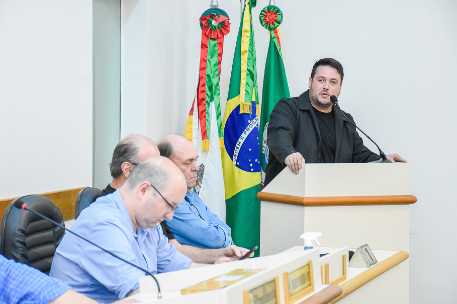  Sessão Especial presta homenagem aos envolvidos na concretização das obras no Aeroporto de Santo Ângelo.