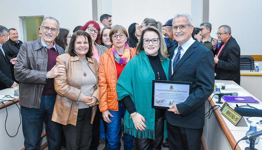 Sessão Especial presta homenagem aos agraciados pelo projeto Selo Pela Vida