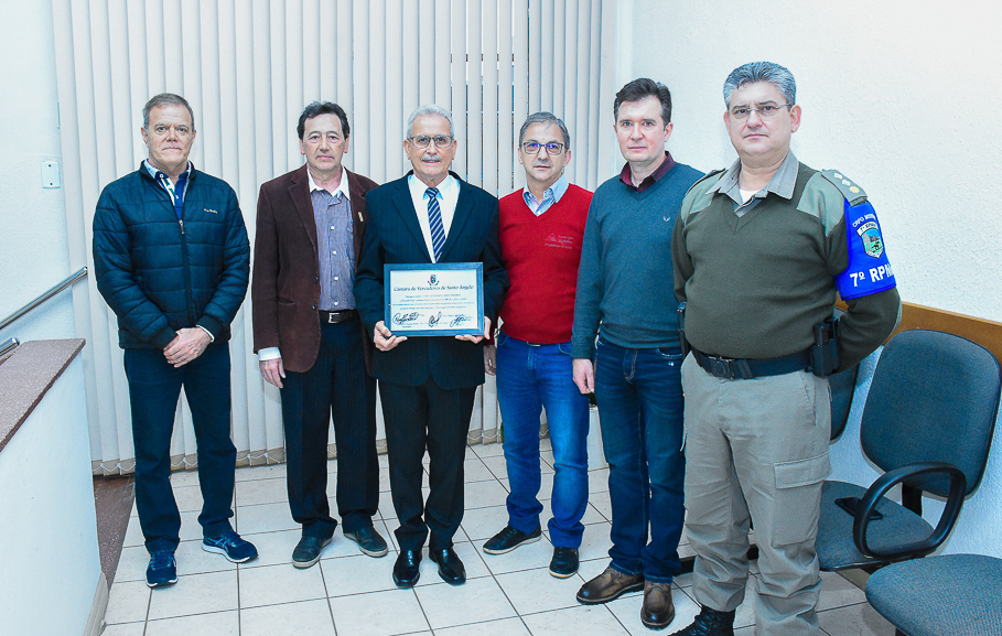 Sessão Especial presta homenagem aos agraciados pelo projeto Selo Pela Vida