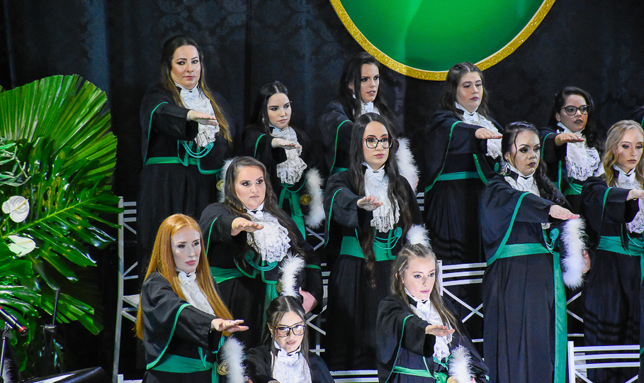 Legislativo santo-angelense prestigia  formatura dos cursos de Enfermagem e Farmácia da URI
