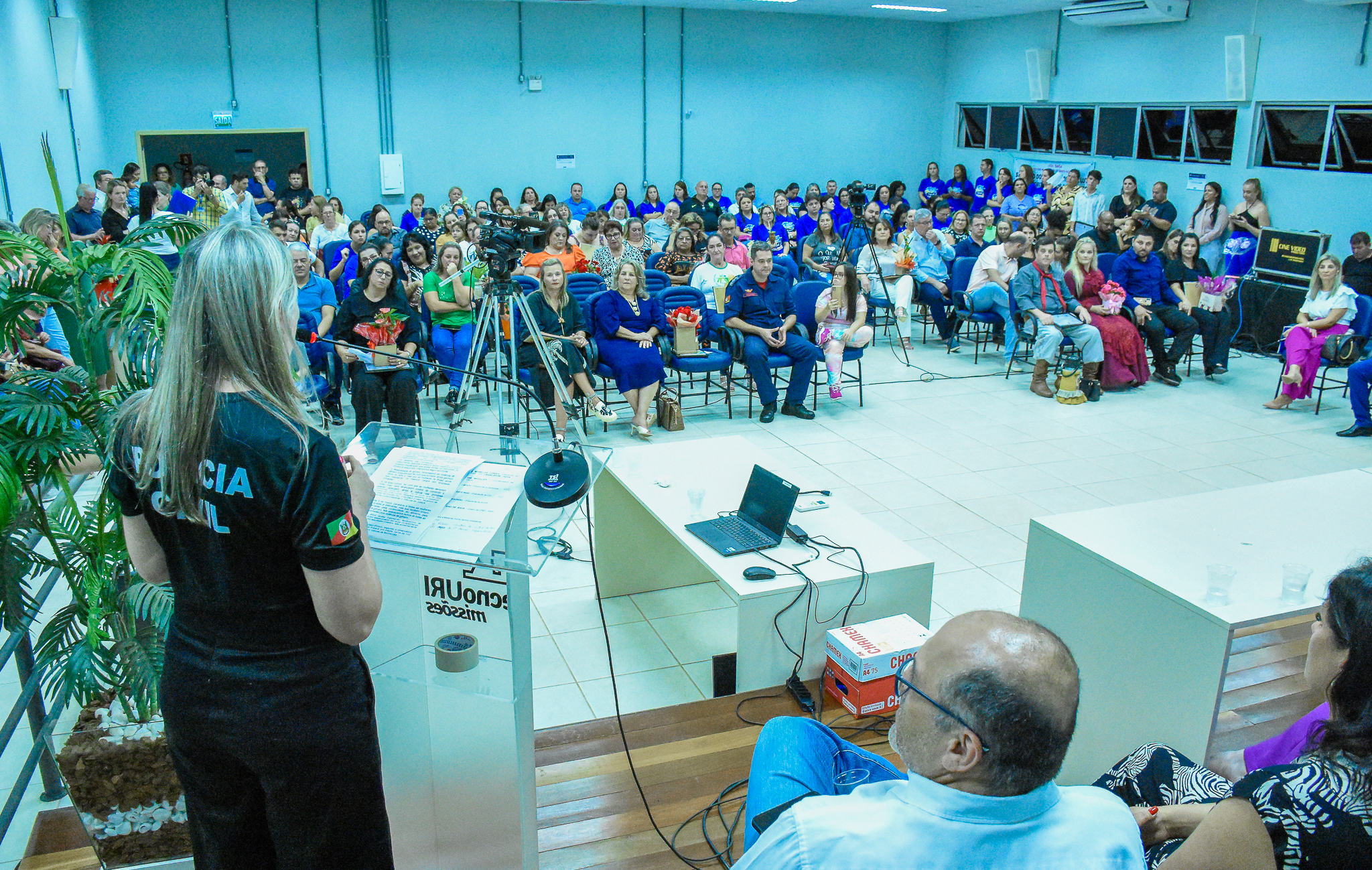 Legislativo realiza entrega do Título Mulher Cidadã para 15 mulheres, indicadas pelos vereadores da Casa