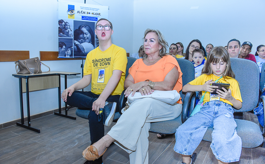 Câmara de Vereadores realiza realizada Sessão Especial alusiva ao Dia da Conscientização da Pessoa com Síndrome de Down