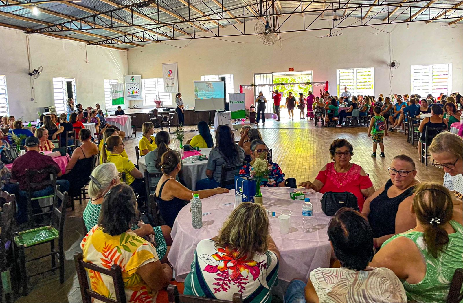 Poder Legislativo de Santo Ângelo participa de evento no Distrito União alusivo ao Dia Internacional da Mulher