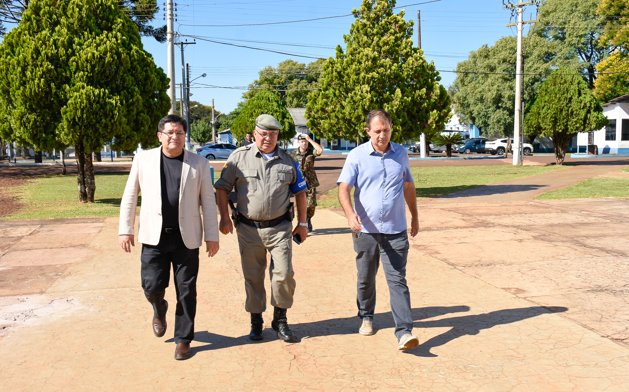  Presidente do Legislativo acompanha a incorporação de novos soldados do 1º Batalhão de Comunicações (1º B Com)