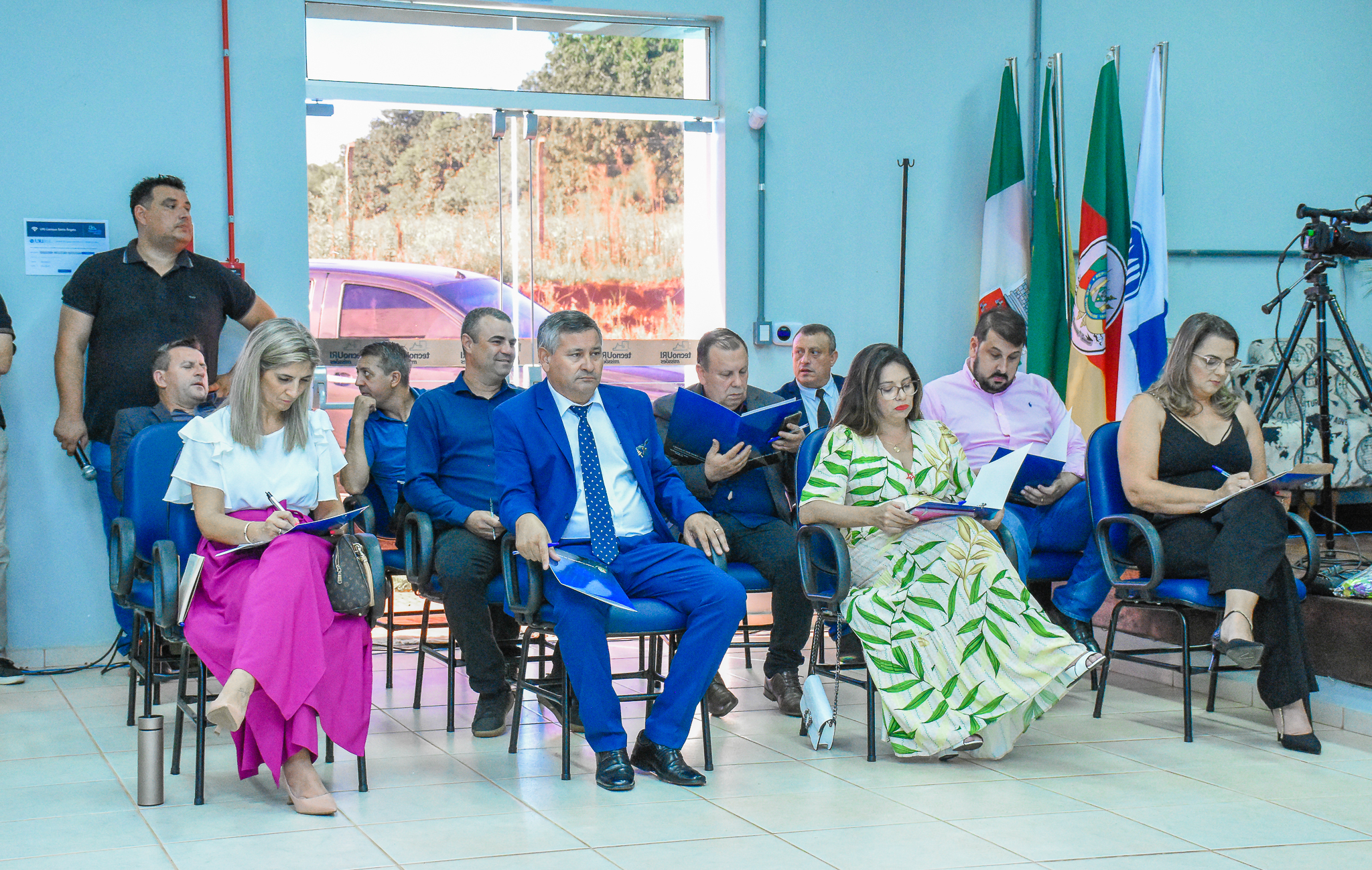   Legislativo aprova (14º salário) para Agentes Comunitários de Saúde- ACS e Agentes de Combate às Endemias- ACE