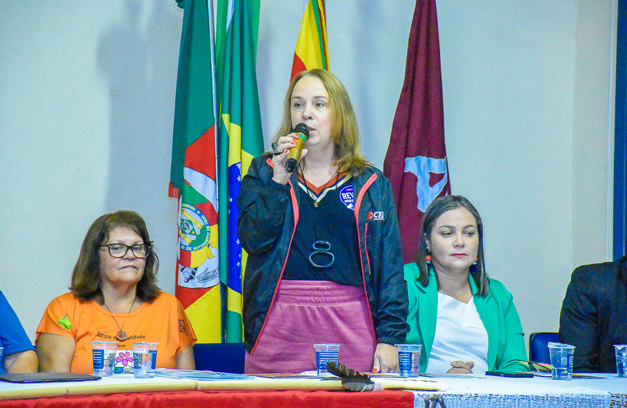 Legislativo participa do IV Fórum Internacional de Orientadores Educacionais e II Encontro Internacional dos Trabalhadores em Educação