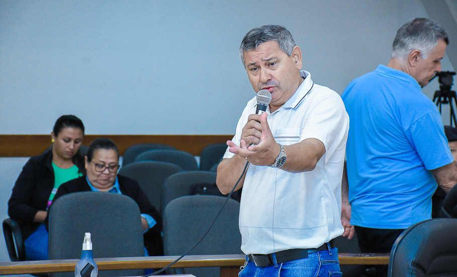 Legislativo realiza reunião pública para tratar assuntos referentes à UPA do município
