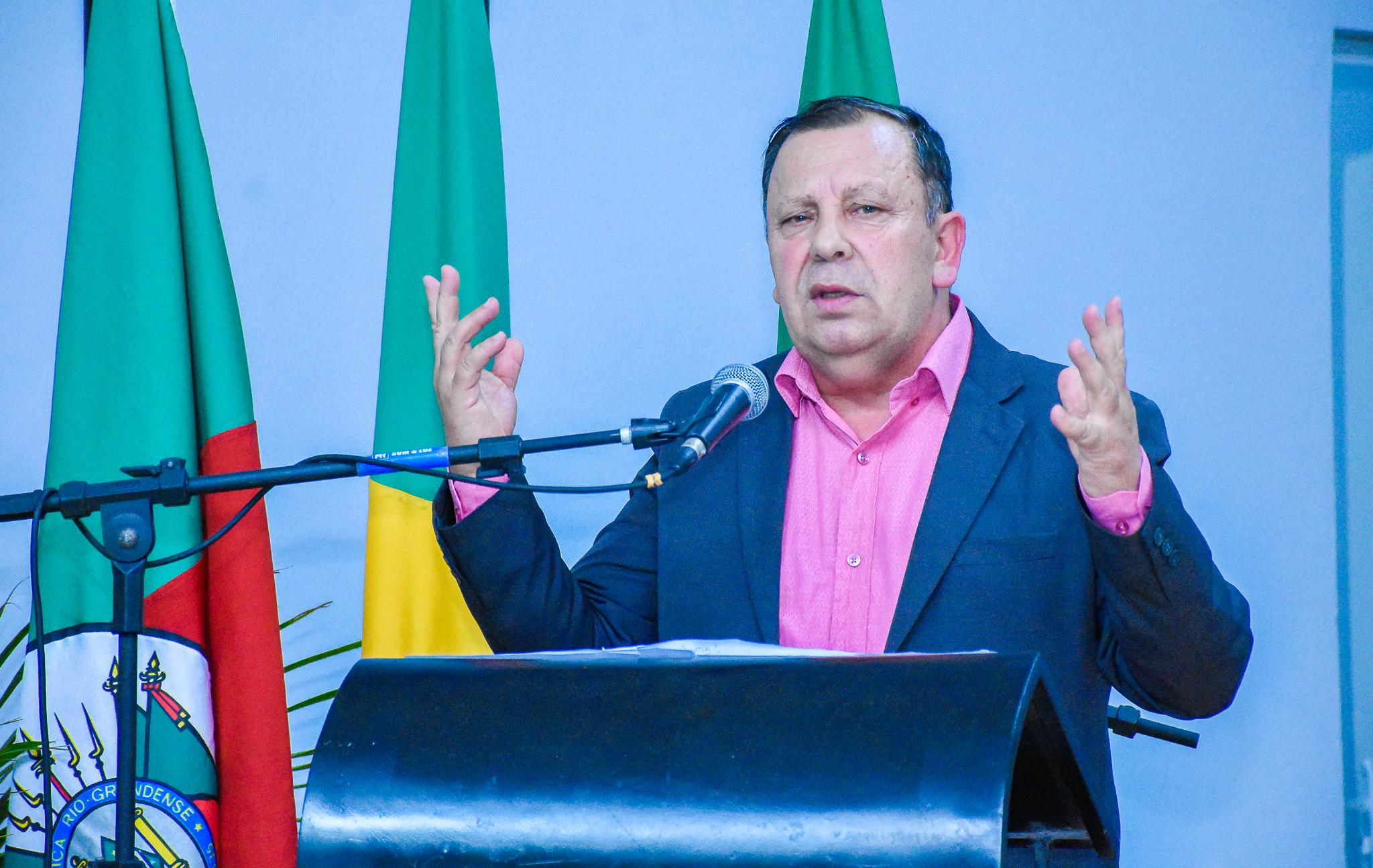 Legislativo realizou sessão especial em homenagem aos 30 anos da Academia Santo-Angelense de Letras 
