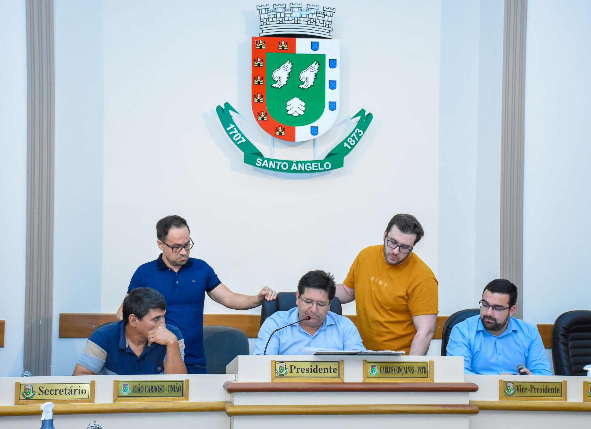  Câmara de vereadores aprova recebimento de denúncia de quebra de decoro parlamentar contra o vereador Marcos André