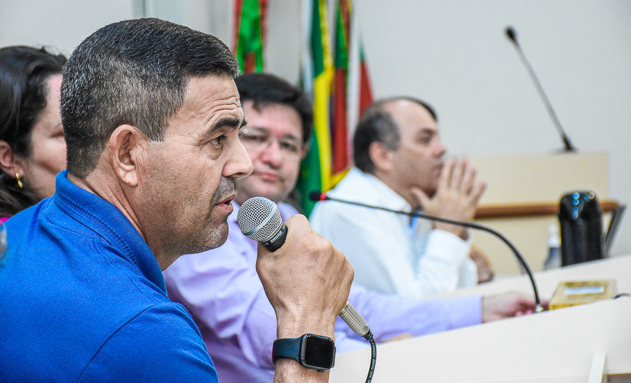 Legislativo realiza reunião pública para tratar assuntos referentes à UPA do município