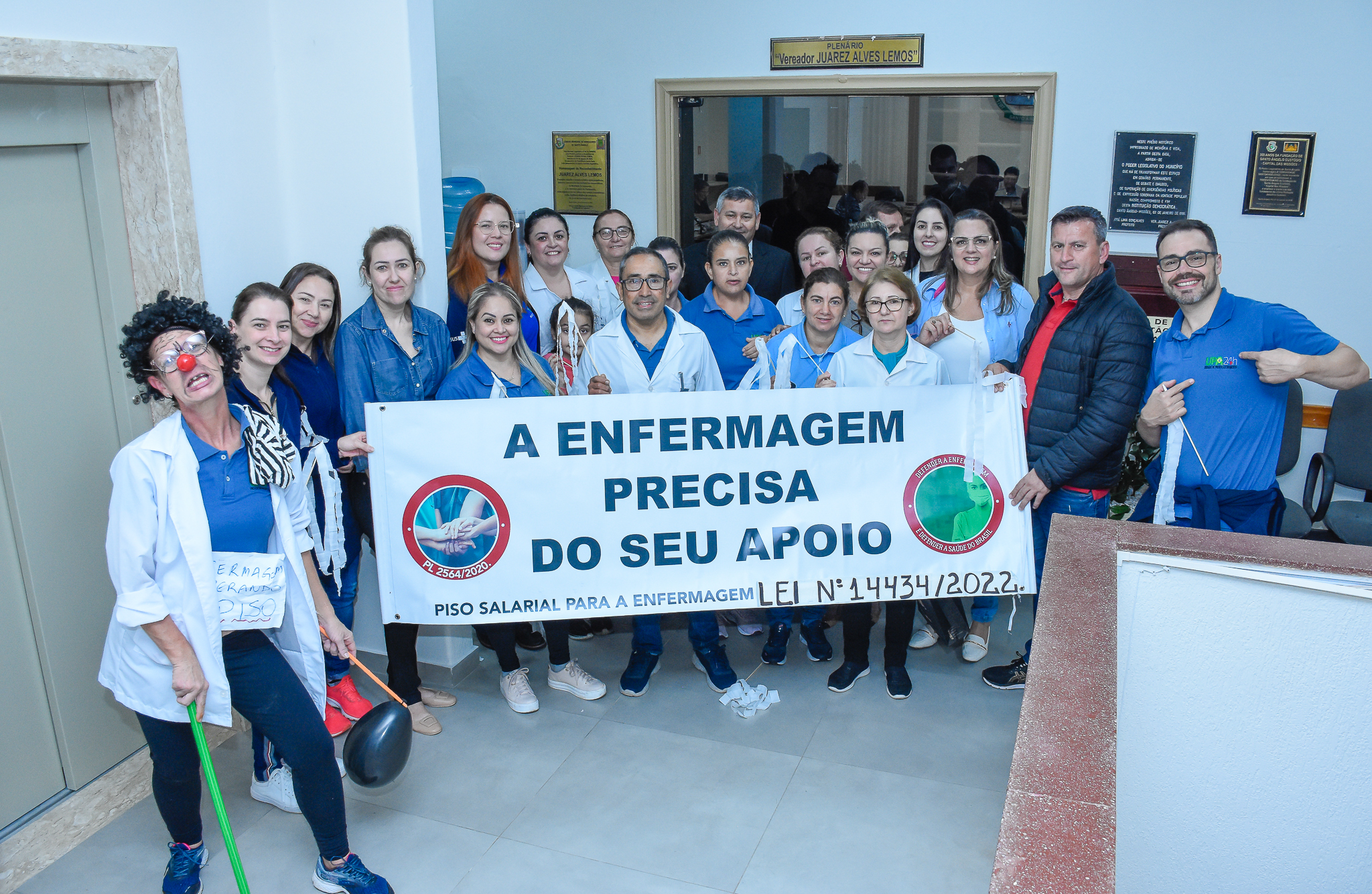 Aprovada em plenário moção a favor do piso nacional dos profissionais da enfermagem