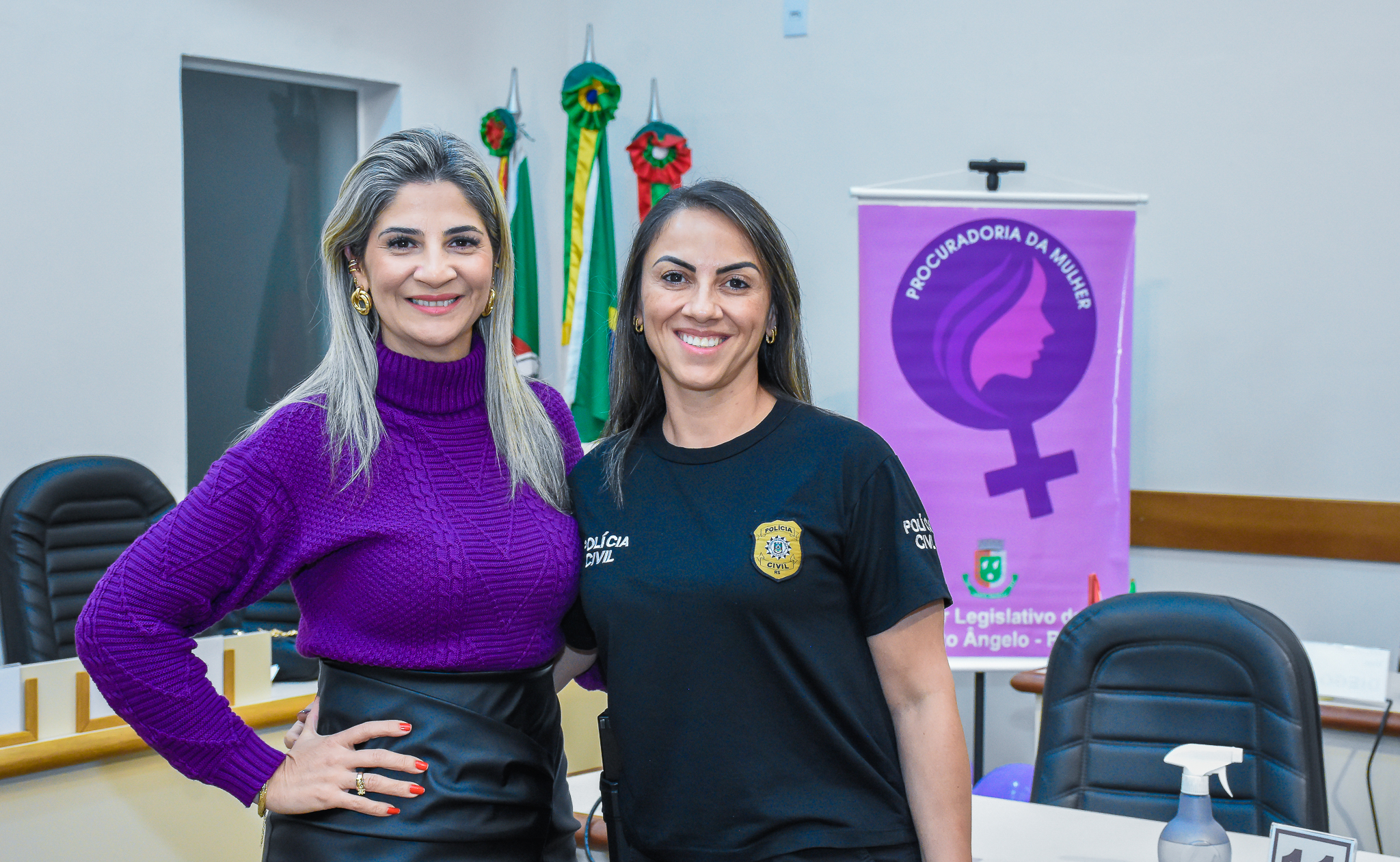 Procuradoria da Mulher através do Poder Legislativo realizou uma roda de conversa sobre a campanha Junho Violeta