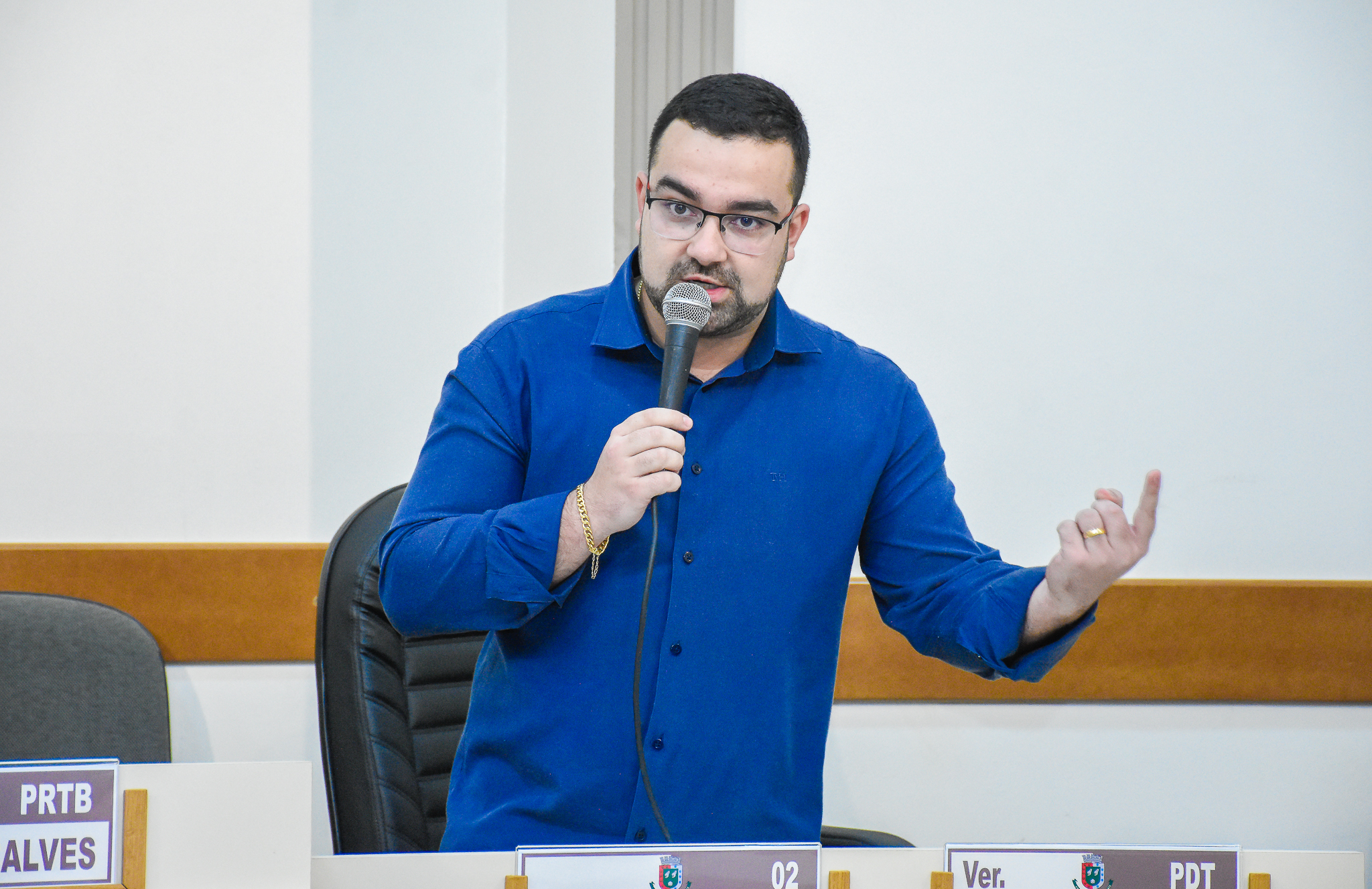Aprovada em plenário moção a favor do piso nacional dos profissionais da enfermagem
