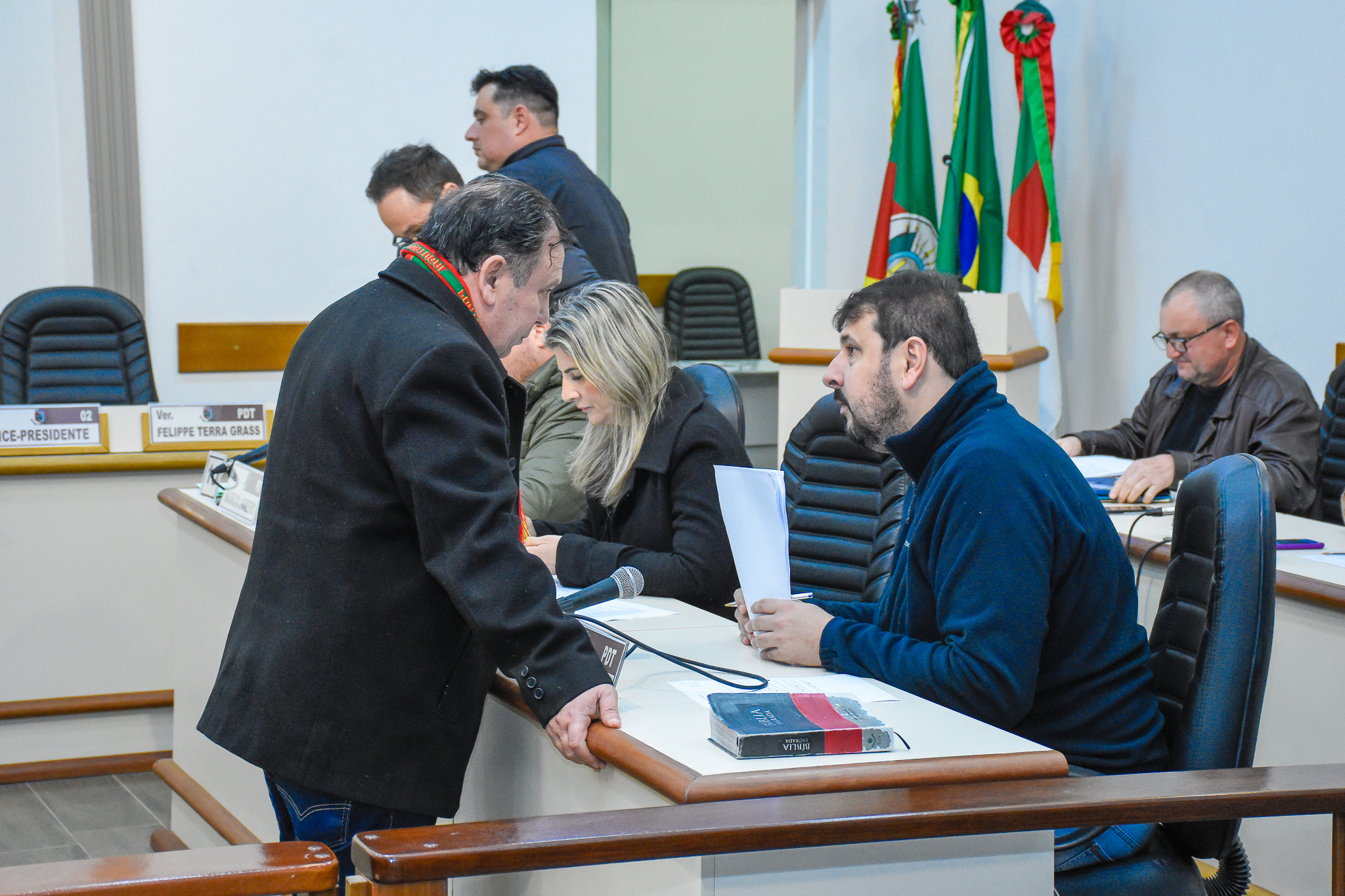 Confira as moções requerimentos e pedidos de informação que estiveram em pauta na última segunda-feira