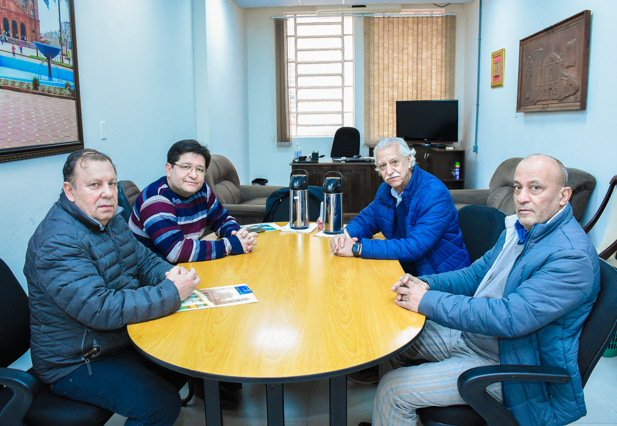  Presidente do Legislativo recebe visita de cortesia do ex-prefeito José Lima Gonçalves