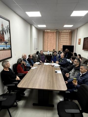 Vacina&ccedil;&atilde;o &eacute; ampliada para popula&ccedil;&atilde;o acima de 50 anos e jovens de at&eacute; 18 anos em Santo &Acirc;ngelo