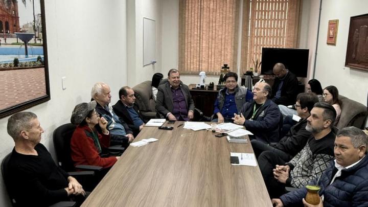 Vacina&ccedil;&atilde;o &eacute; ampliada para popula&ccedil;&atilde;o acima de 50 anos e jovens de at&eacute; 18 anos em Santo &Acirc;ngelo