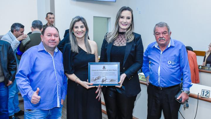 R&aacute;dio Santo &Acirc;ngelo recebe homenagem do Legislativo pelos 75 anos de atua&ccedil;&atilde;o